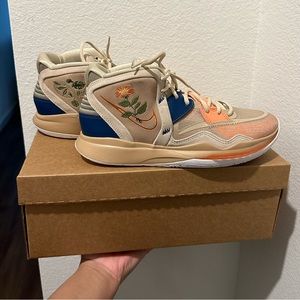 Nike Kyrie Infinity Floral Basketball Shoe